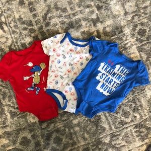 Infant Under Armour onesie set